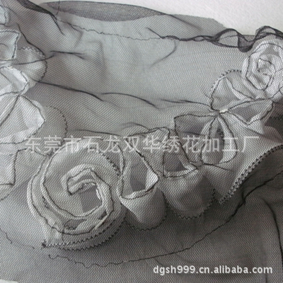 服装手车加工与辅料饰品定制 东莞市石龙双华绣花加工厂专业来样加工胸花、领花、布艺花、头花